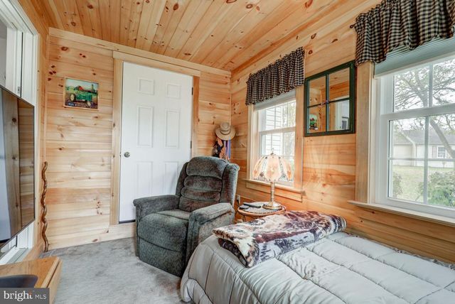 41 ASHLEA VLG, New Holland, PA 17557