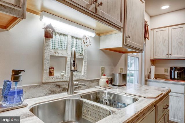 41 ASHLEA VLG, New Holland, PA 17557