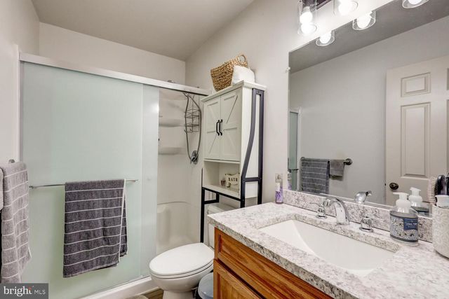 41 ASHLEA VLG, New Holland, PA 17557