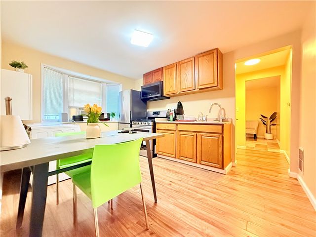 936 Monroe Avenue, Rochester, NY 14620