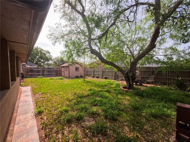 2237 Sunset Cliffs Dr, Ingleside, TX 78362