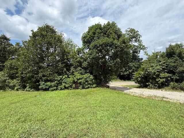 1498 Ra Highway, Mountain View, MO 65548