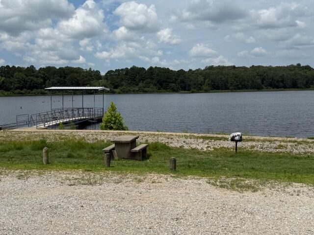 1498 Ra Highway, Mountain View, MO 65548