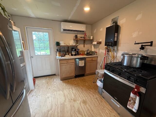 1498 Ra Highway, Mountain View, MO 65548