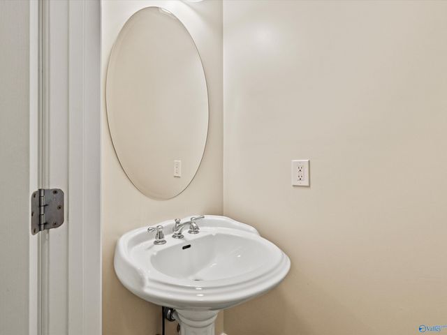 228 Wainscott Drive, Madison, AL 35757