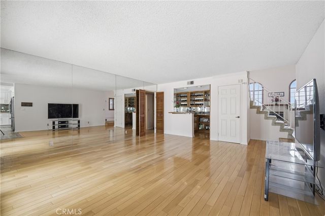 20439 Hemmingway, Winnetka, CA 91306