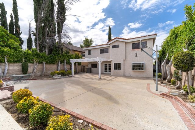 20439 Hemmingway, Winnetka, CA 91306