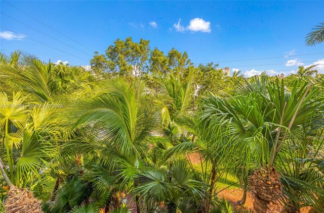 2775 NE 187th St 318, Aventura, FL 33180