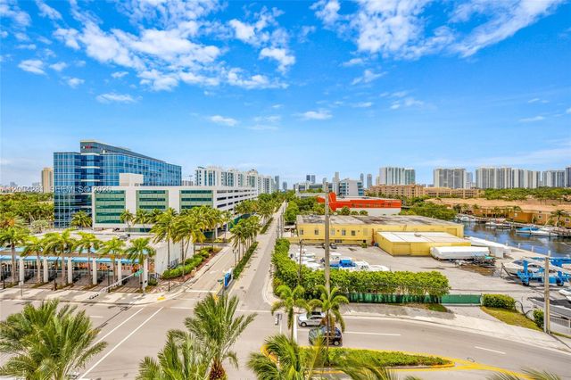 2775 NE 187th St 318, Aventura, FL 33180