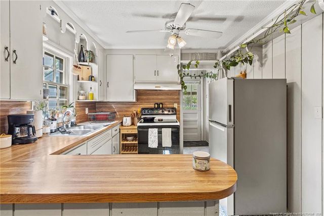 2009 Morganton Road, Fayetteville, NC 28305