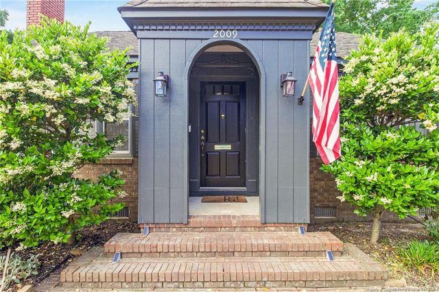 2009 Morganton Road, Fayetteville, NC 28305
