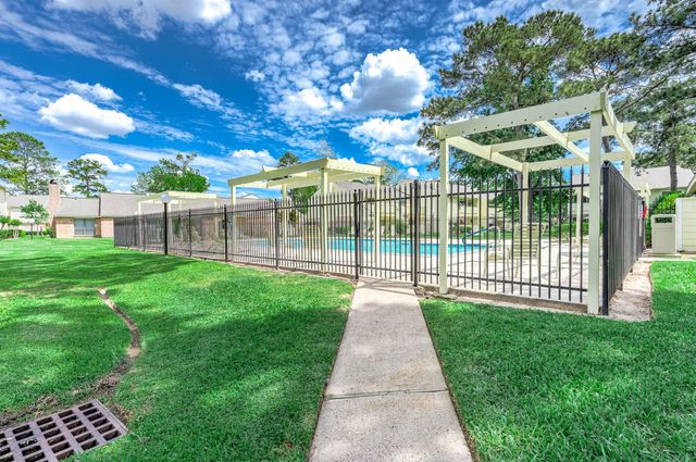 14515 Wunderlich Drive 812, Houston, TX 77069