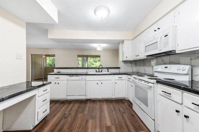 14515 Wunderlich Drive 812, Houston, TX 77069