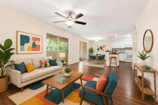 14515 Wunderlich Drive 812, Houston, TX 77069