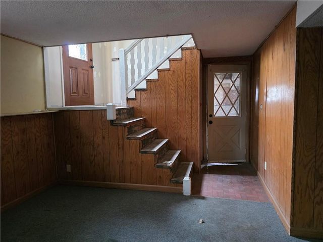 1804 S Benton Avenue, Marshall, MO 65340