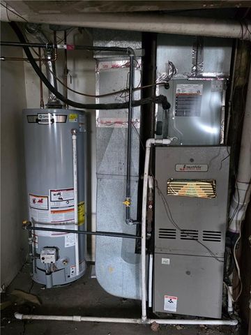 1804 S Benton Avenue, Marshall, MO 65340