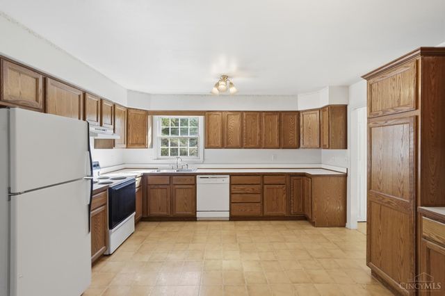 7628 Lesourdsville West Chester Road, West Chester, OH 45069