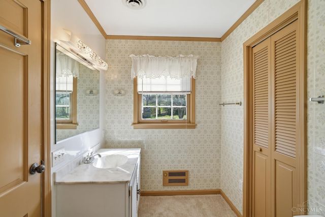 7628 Lesourdsville West Chester Road, West Chester, OH 45069