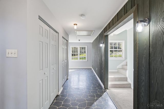 7628 Lesourdsville West Chester Road, West Chester, OH 45069