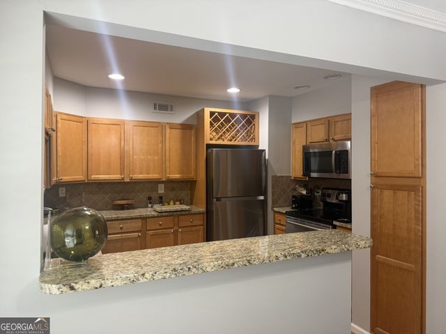 54 La Rue Place NW, Atlanta, GA 30327