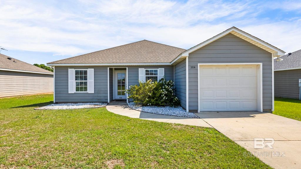904 Sentinel Circle, Foley, AL 36535