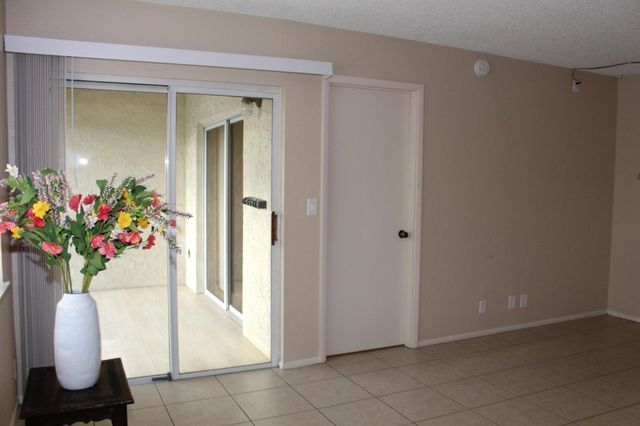 1512 SE Royal Green Circle H-202, Port St Lucie, FL 34952