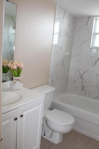 1512 SE Royal Green Circle H-202, Port St Lucie, FL 34952