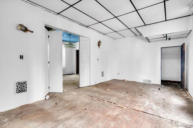 2940 Canton Street, Detroit, MI 48207