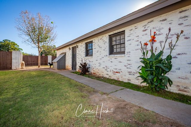 2000 Neely Ave, Midland, TX 79705