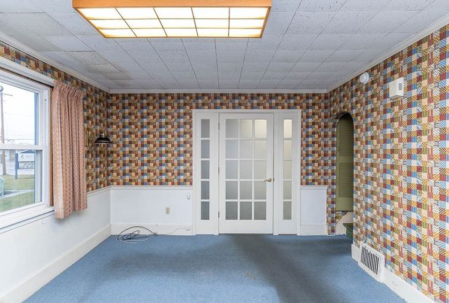 2559 Darlington Rd, Chippewa Twp, PA 15010