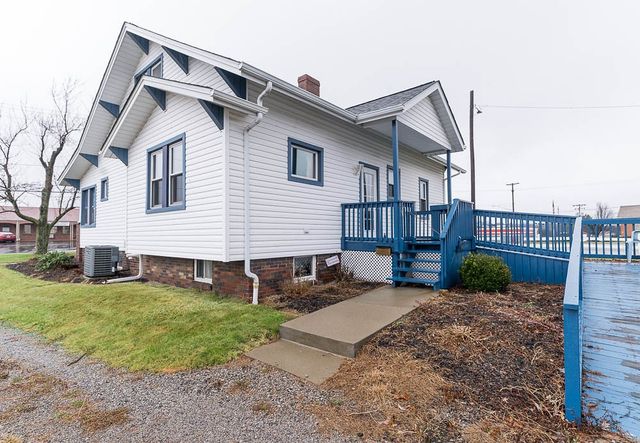 2559 Darlington Rd, Chippewa Twp, PA 15010