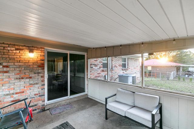 162 Alberta Dr, Ozark, AL 36360