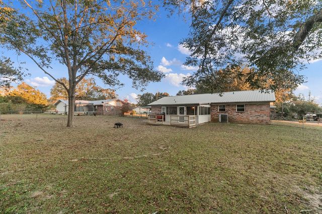 162 Alberta Dr, Ozark, AL 36360