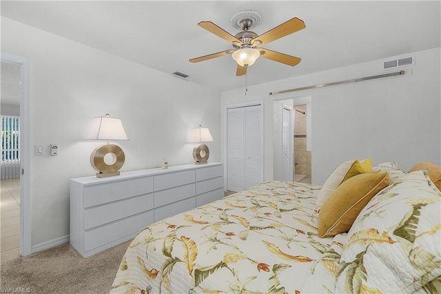 4933 Triton CT W, Cape Coral, FL 33904