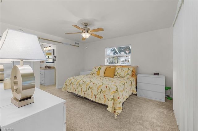 4933 Triton CT W, Cape Coral, FL 33904