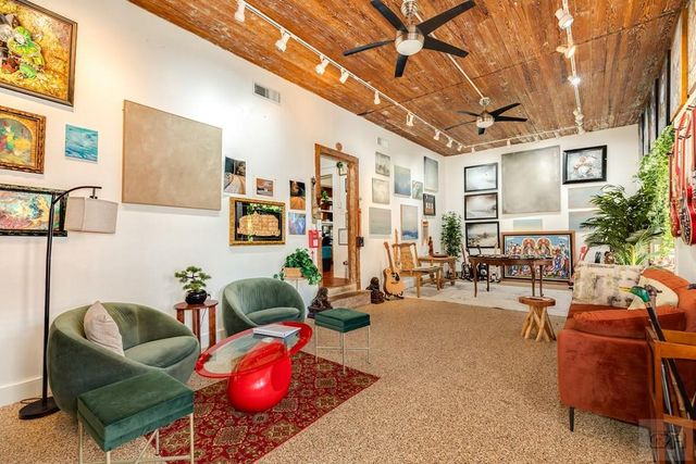 1201 Postoffice Street, Galveston, TX 77550