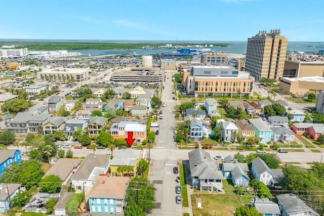 1201 Postoffice Street, Galveston, TX 77550