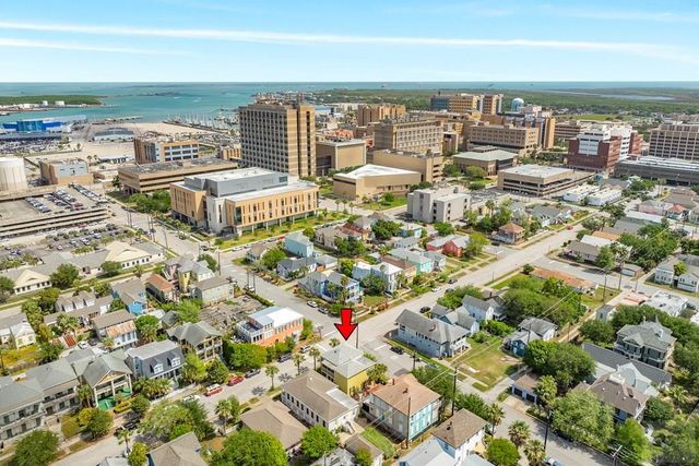 1201 Postoffice Street, Galveston, TX 77550