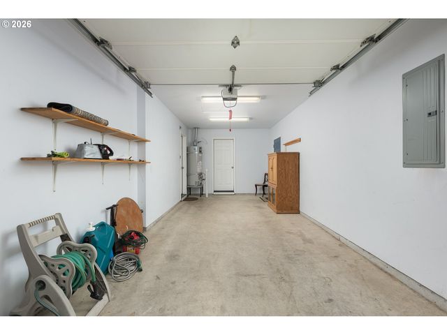 3467 Nw OAR Ave, Lincoln City, OR 97367