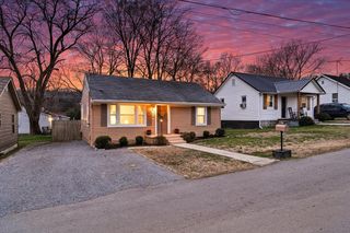 335 Hayes St, Woodbury, TN 37190