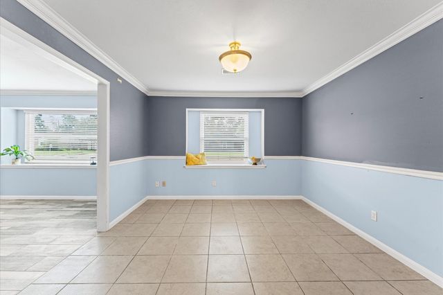 427 Whitecap Drive, El Lago, TX 77586