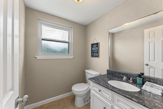 427 Whitecap Drive, El Lago, TX 77586