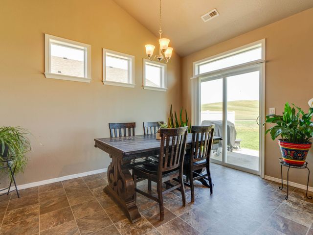 671 Condor Dr, Cheney, WA 99004