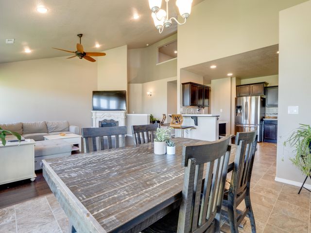 671 Condor Dr, Cheney, WA 99004
