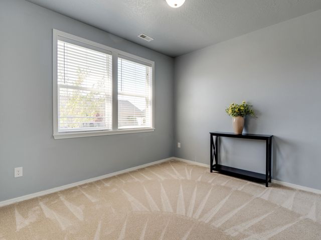 671 Condor Dr, Cheney, WA 99004