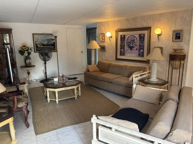 113 NW 50th Street, Pompano Beach, FL 33064