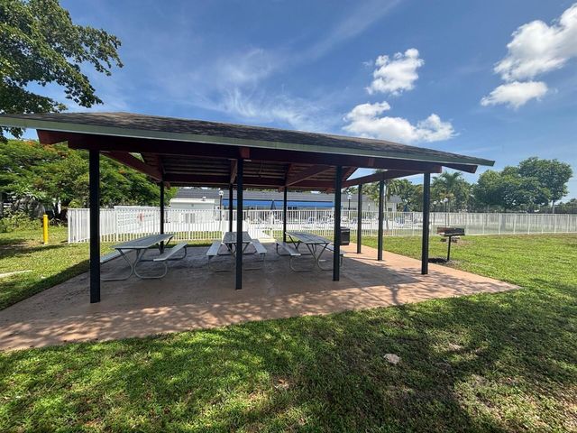 113 NW 50th Street, Pompano Beach, FL 33064