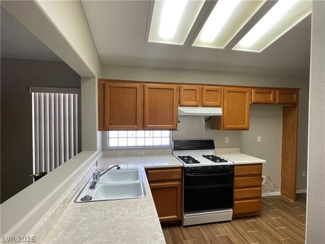 2110 Eagle Watch Drive, Henderson, NV 89012