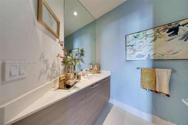 1300 S Miami Ave PH5110, Miami, FL 33130