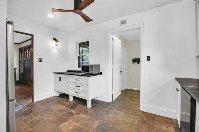 1001 S Douglas Avenue, Urbana, IL 61801